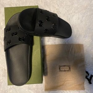 Gucci Pursuit GG Logo Slide Sandal